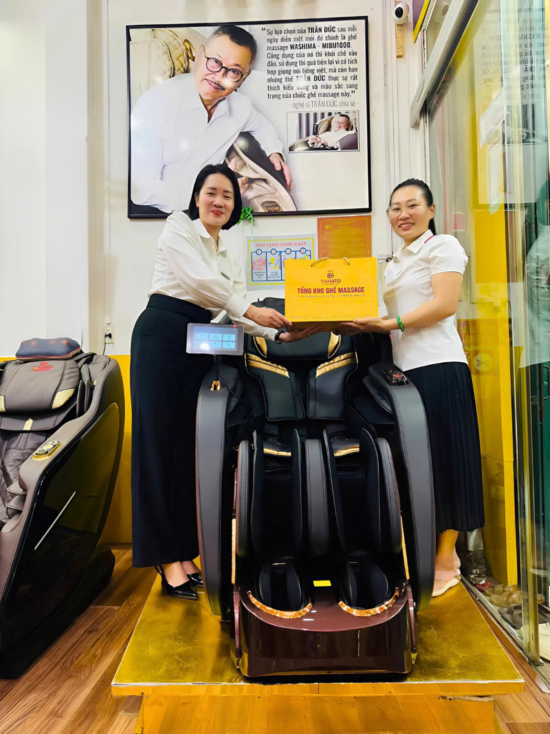 Tết đến rồi! Món quà cuối năm ý nghĩa dành cho Bố Mẹ – Ghế massage Yahato