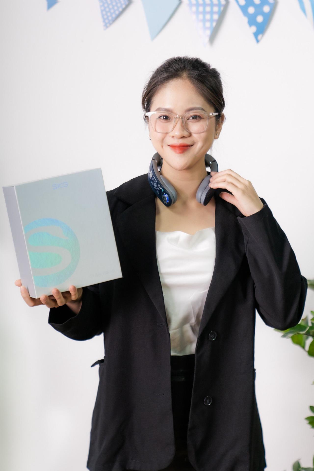 Máy massage cổ SKG G7 Pro-Fold