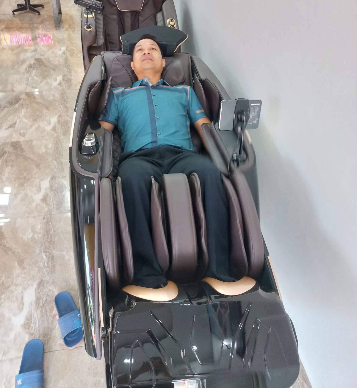 Cách vệ sinh và bảo quản ghế massage bền lâu