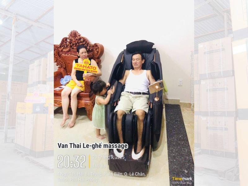   
          Tại Sao Bạn Nên Đầu Tư Một Chiếc Ghế Massage Tại Nhà?